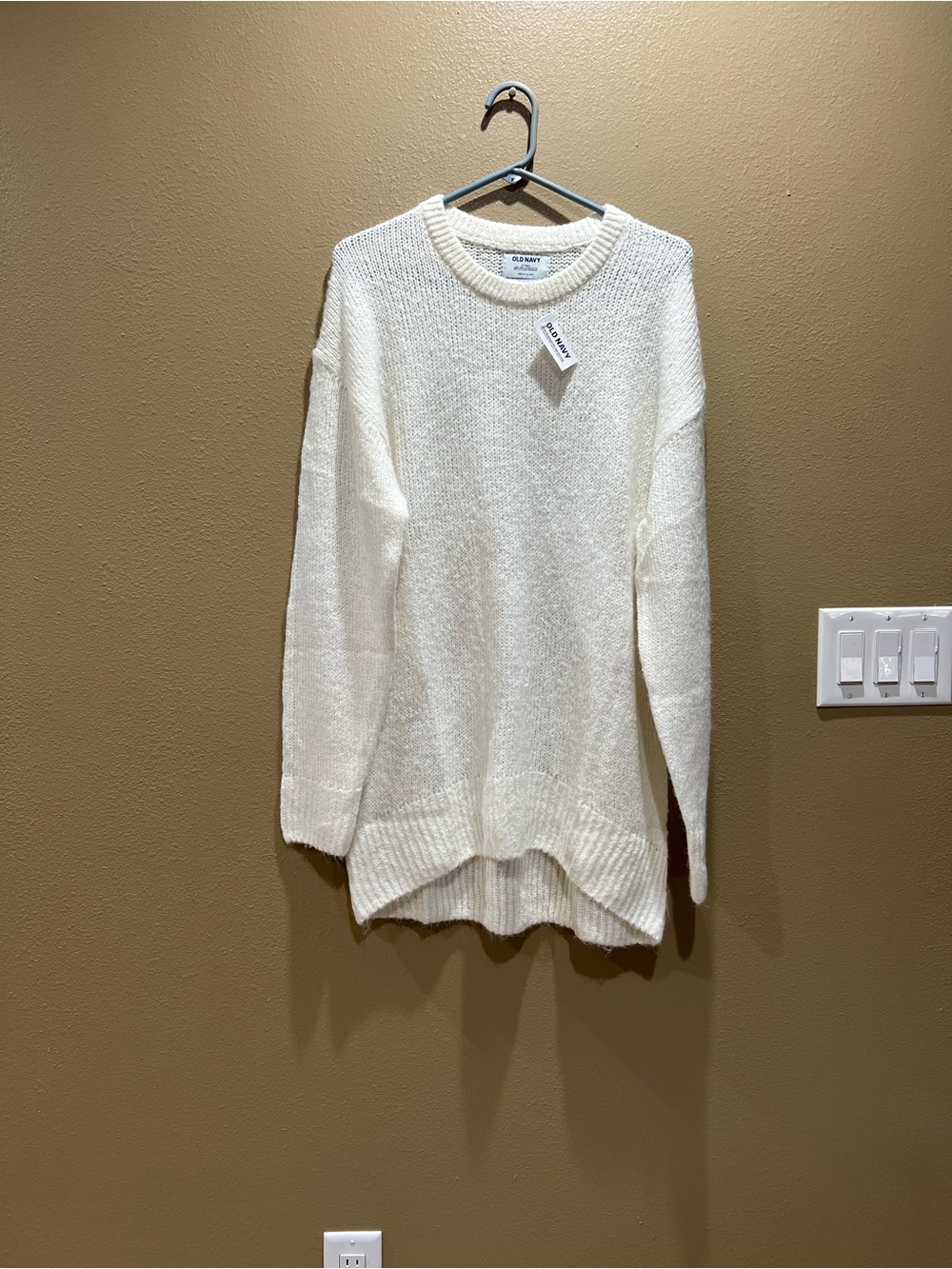 Old Navy Cream Crewneck Tunic Sweater Women brand new size medium